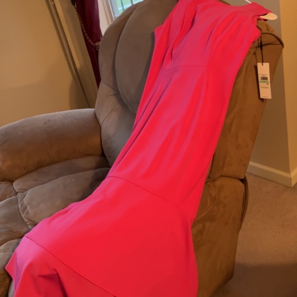 Gorgeous - Picture 6 of 7